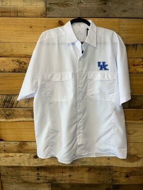 Kentucky SS Button Down Lightweight Shirt Sz L NWT Pockets SPF Game Day